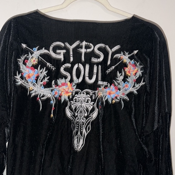 Savanna Jane NWT Gypsy Soul Black Velvet Embroidered V Neck Tie Front Crop Top L - Picture 4 of 9